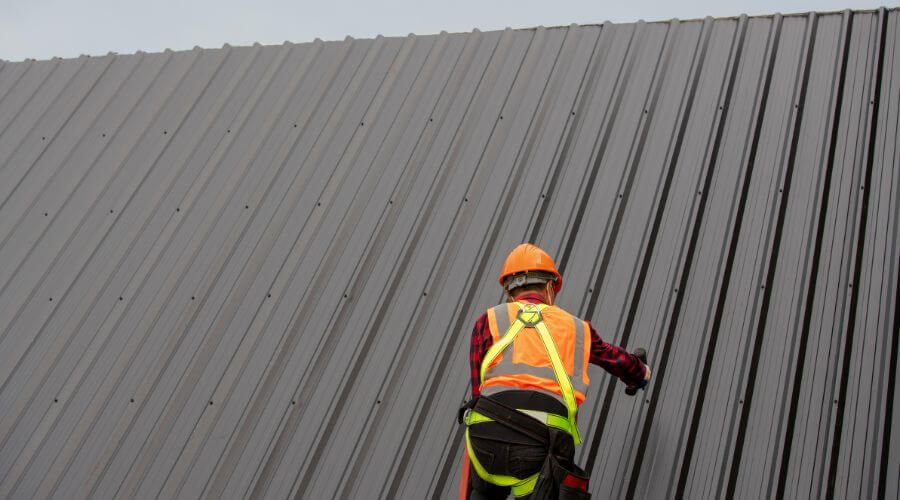Expert Emergency Roof Repairs services in Anoka, MN
